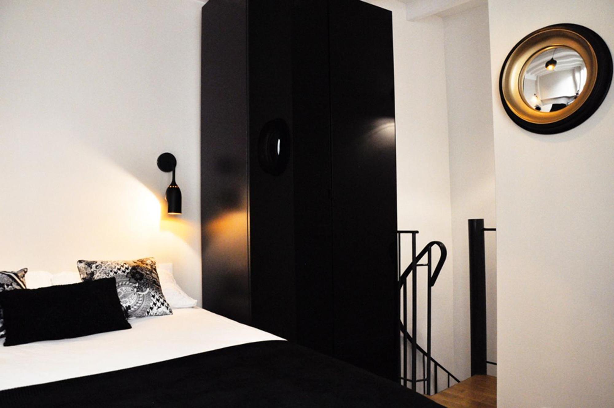 Charming Duplex In Montmartre Apartment Paris Bagian luar foto